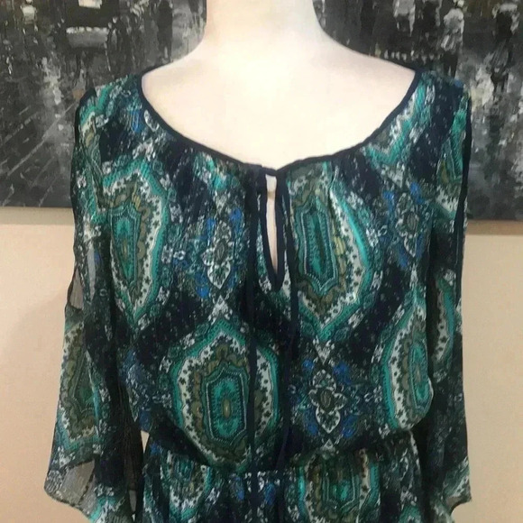 Eci New York Cold Shoulder Bell Sleeve Blue Green Paisley Ruffle Side Slit Maxi - Picture 5 of 11